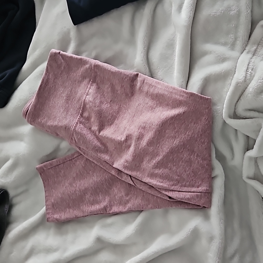 Light pink leggings